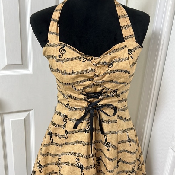Hot Topic Music Note dress - Picture 4 of 8